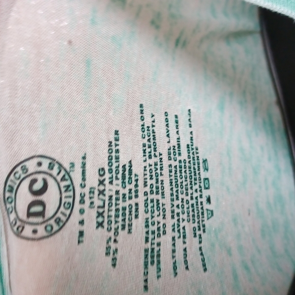 DC Comics The Joker green graphic women’s shirt 2X - Picture 3 of 4